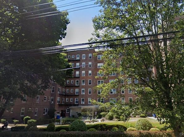 84-50 169th Street 209, Jamaica NY 11432