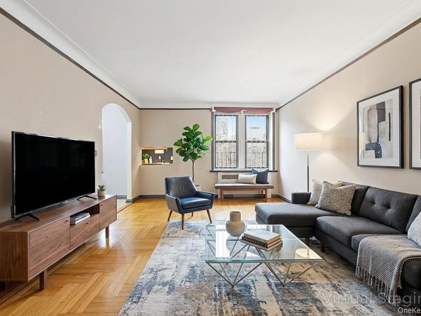 4755 39th Place 3H, Sunnyside NY 11104