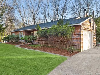 16 Settlers Landing Lane