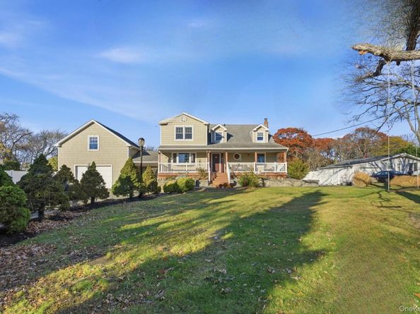 2011 Orinoco Drive, West Islip NY 11795