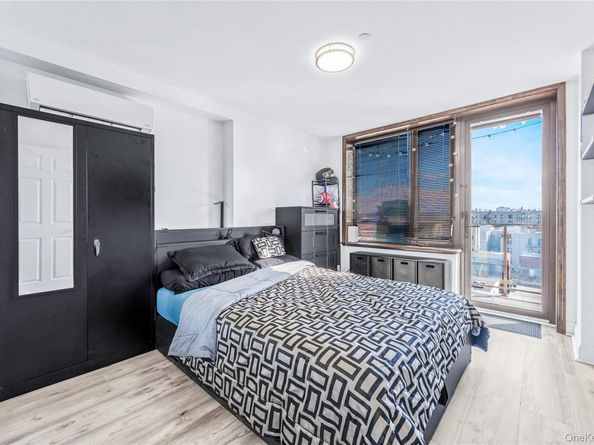 30-63 31st Street 605, Astoria NY 11102