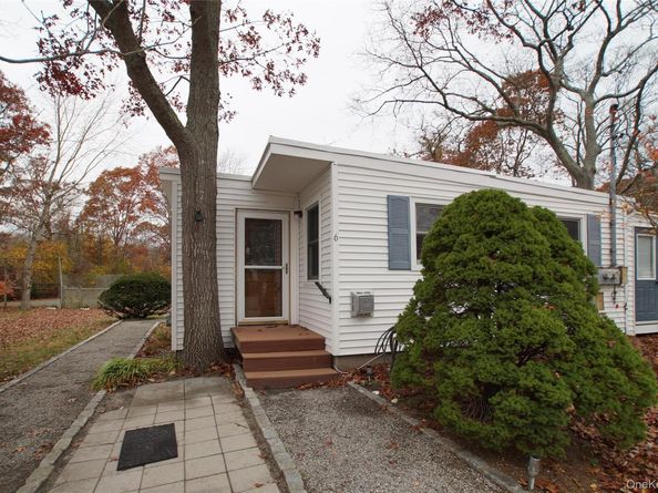12 E Tiana Road 6, Hampton Bays NY 11946