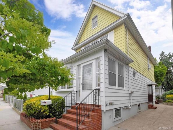 5924 59th Road, Maspeth NY 11378