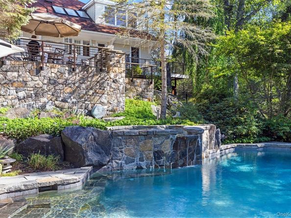 12 Bishop Park Road, Pound Ridge NY 10576