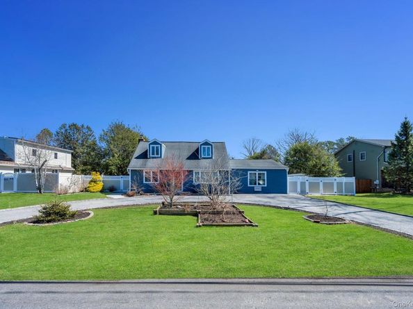 1659 Lincoln Avenue, Bohemia NY 11716