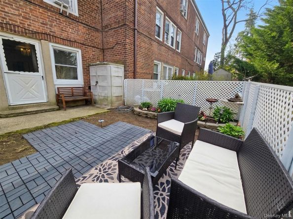 147-15 Village 31 GD, Briarwood NY 11435