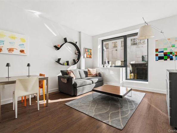 3432 35th Street 2D, Astoria NY 11106