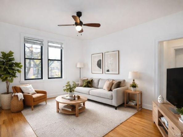 11525 Metropolitan Avenue 233, Kew Gardens NY 11418