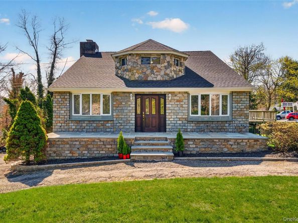 24 Old Knollwood Road, White Plains NY 10607