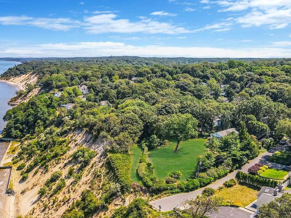 321 Sound Beach Boulevard, Sound Beach NY 11789