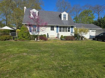 25 Newins Street
