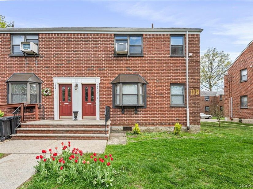 160-10 Cross Island Parkway 6178, Whitestone NY 11357