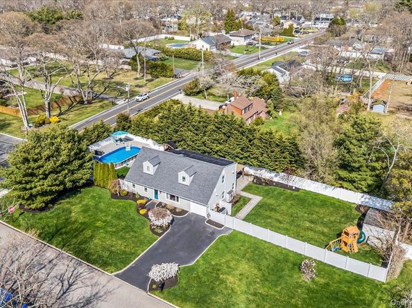 37 Priscilla Avenue, Holtsville NY 11742