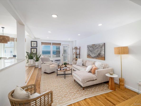 522 Shore Road 3AA, Long Beach NY 11561