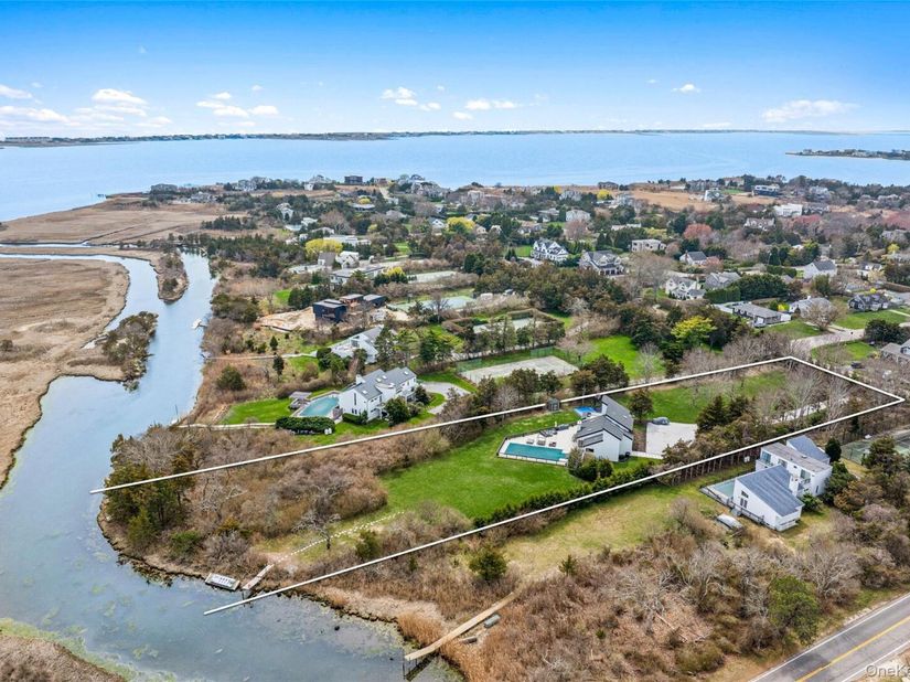 32 Tanners Neck Lane, Westhampton NY 11977