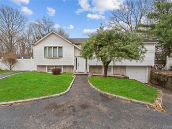 147 Horseblock Road