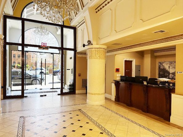 63-36 99th street  #4H, Rego Park NY 11374