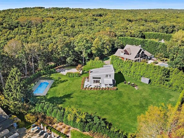700 Edge Of Woods Road, Water Mill NY 11976
