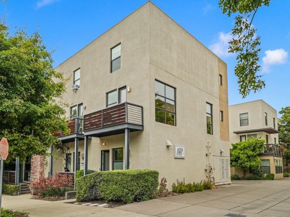 1202 66th Street, Oakland CA 94608