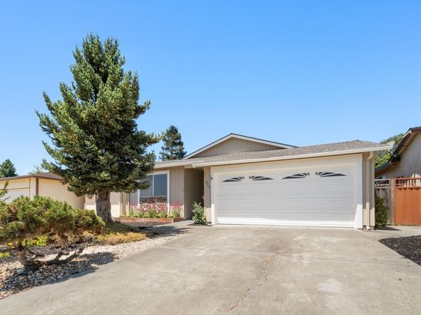 829 Almond Drive, Watsonville CA 95076