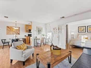 2106 La Terrace Circle