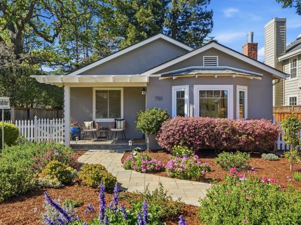750 Los Robles Avenue, Palo Alto CA 94306