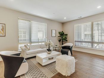 1028 Foster Square Lane