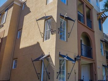 2043 Sonador Commons