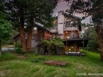 90 Hayfields Road
