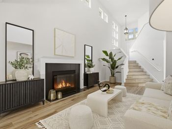 230 Lakeridge Way