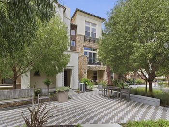 302 Cherokee Loop