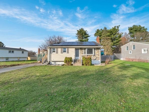 67 Boundary St, Brockton MA 02302