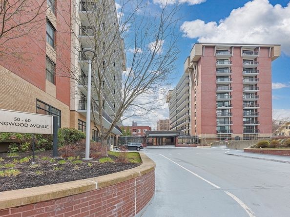 50 Longwood Ave 718, Brookline MA 02446