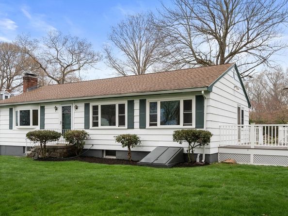 125 Lyman Rd, Milton MA 02186