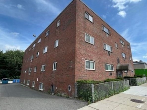 624 Hyde Park Ave C3, Boston MA 02131