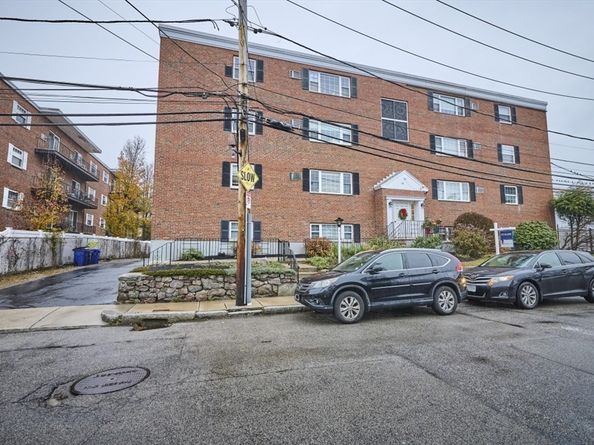 56 Coffey St 10, Boston MA 02122