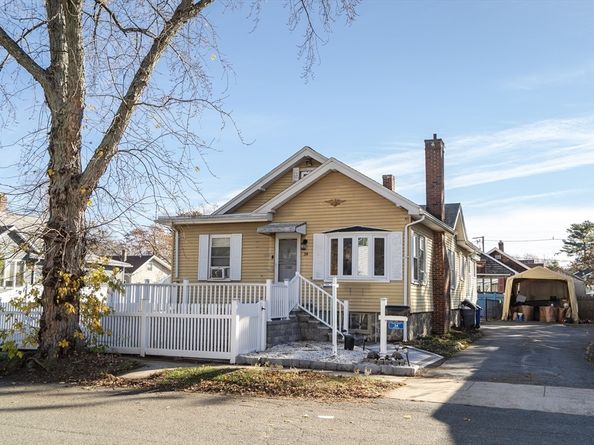 34 Glendale Ave, Peabody MA 01960