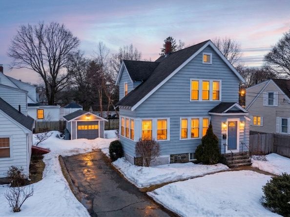 34 Lafayette St, Marblehead MA 01945