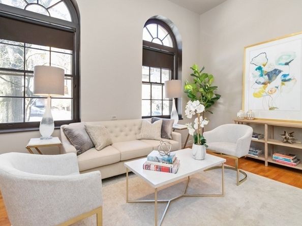 60 W Glen Rd 101, Brookline MA 02445