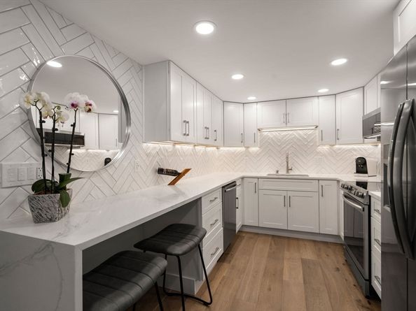 45 Longwood Ave 712, Brookline MA 02446