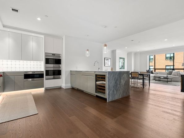 45 Temple St 506, Boston MA 02114