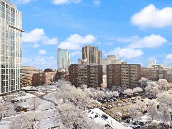 8 Whittier Place 17E, Boston MA 02114