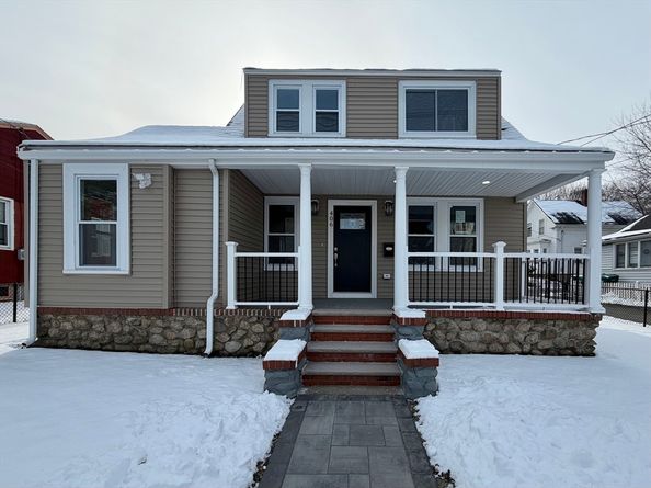 406 Chestnut St, Lynn MA 01902