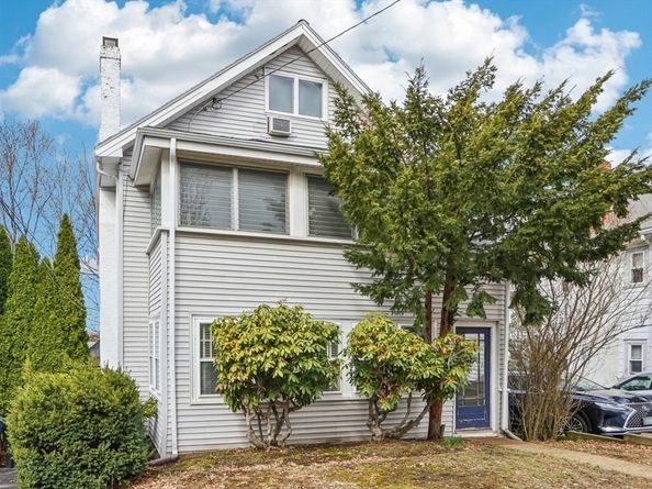 48 Gilbert Rd 1, Belmont MA 02478