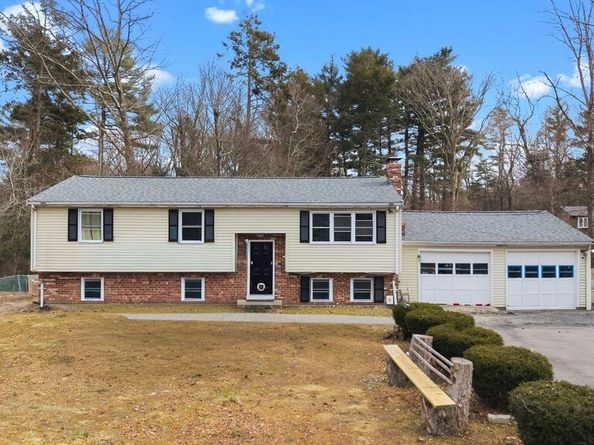 36 Kalmia Rd, Holbrook MA 02343