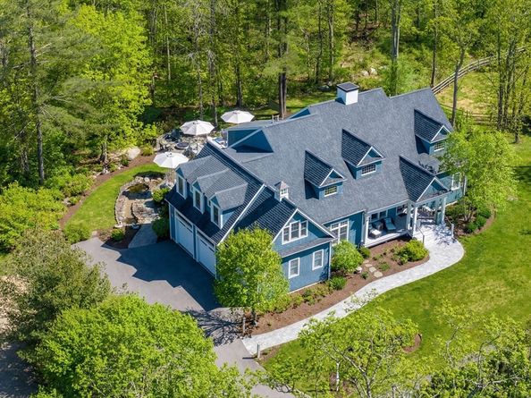 4 Beech Tree Ln, Mattapoisett MA 02739