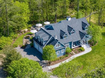 4 Beech Tree Ln