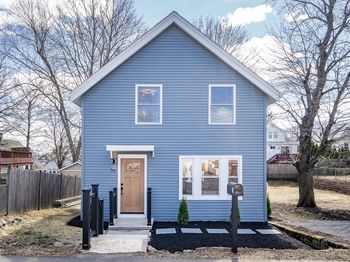 56 Riverview St