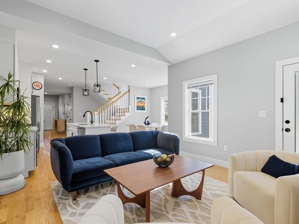 189 Linwood Avenue 1, Newton MA 02460