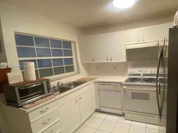 4691 NW 9th St A209, Miami FL 33126